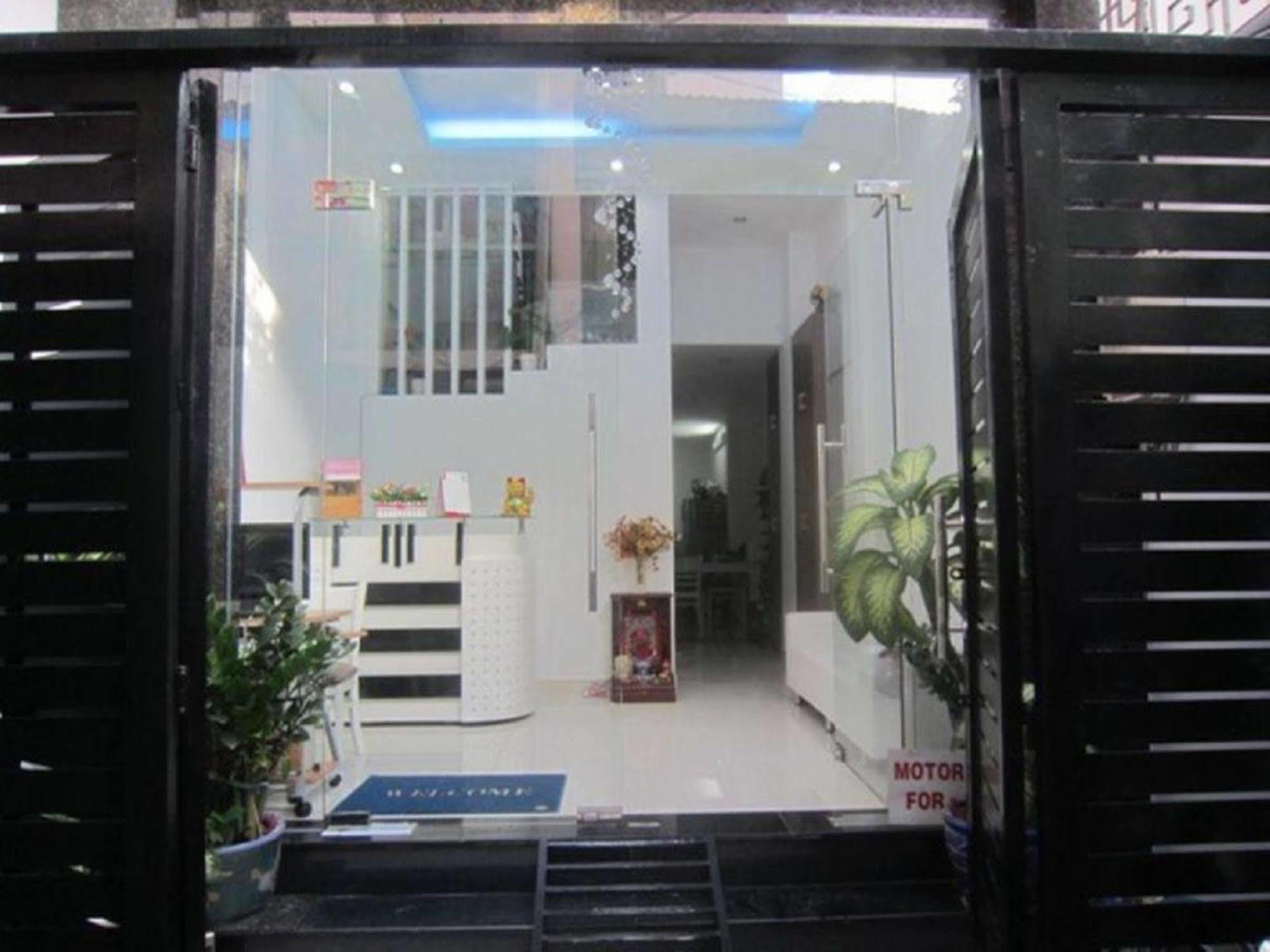 Khách sạn Saigon *